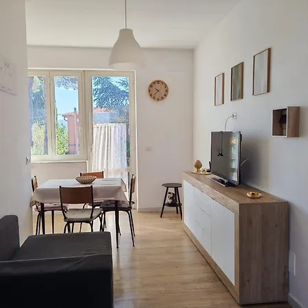 La Finestra Di Aurora Apartment